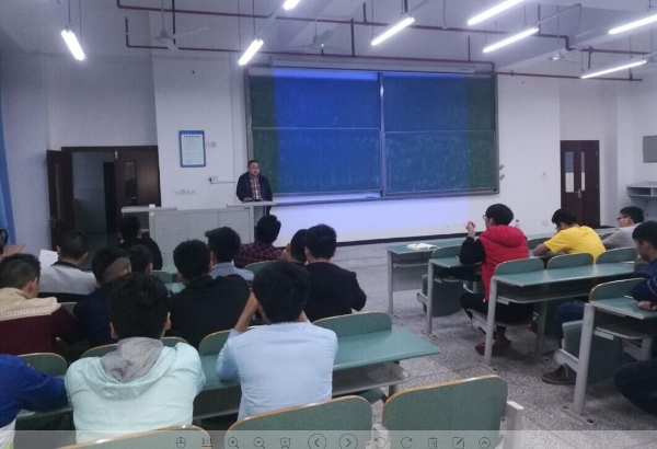 F:？6-2017学年第二学期新闻宣传？70421学院组织开展2016级专业认知实习系列讲座活动新建文件夹 (2)QQ图片20170421162027.jpg